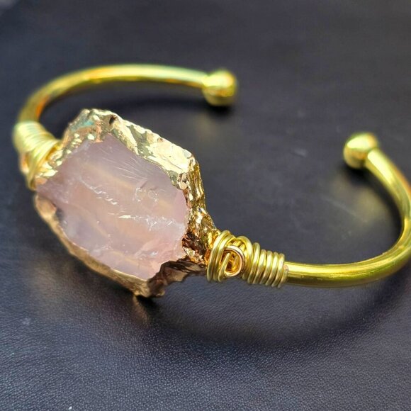 Rose Quartz ✦ Wire Wrap Bracelet ✦ 14Kt Gold Over Copper Raw Crystal Centerpiece - Picture 1 of 8